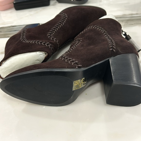 Lola Cruz Dark Brown Boots with Baseball Stich Details- sz 40 (9) - Picture 8 of 12